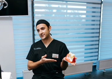 Наращивание десны для импланта