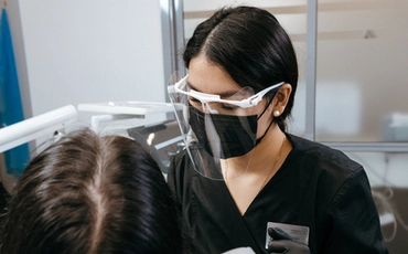 Пломба на передние зубы