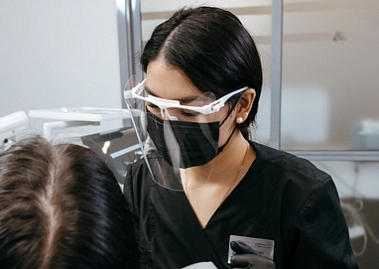 Пломба на передние зубы