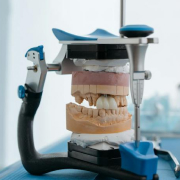 Этап Циркониевые коронки на зубы в Семейной стоматологии